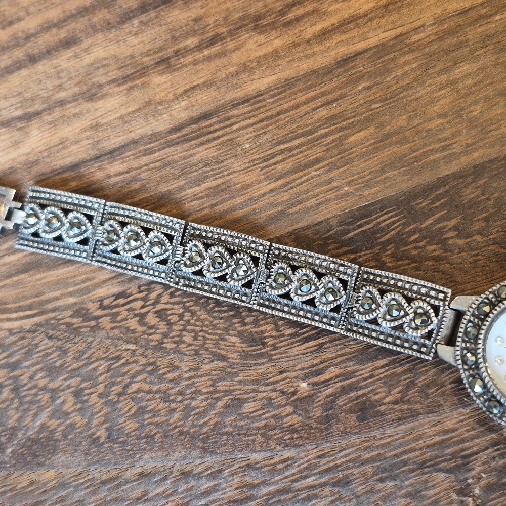 Vintage 925 Marcasite Heart Detail Chain Link Round Face Watch New Battery - Picture 6 of 12